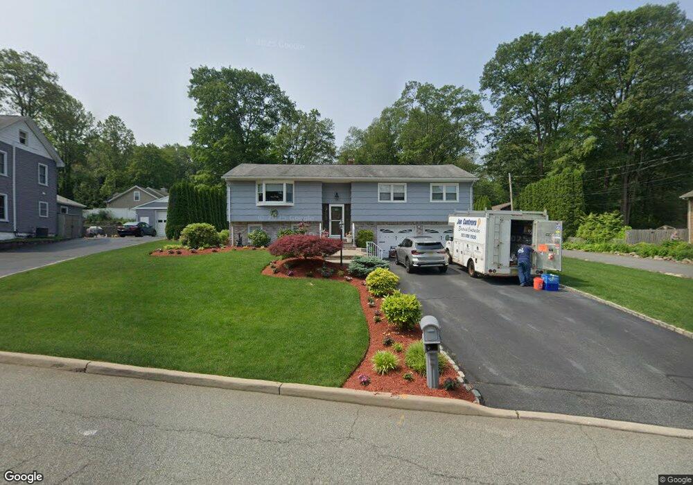 99 Kakeout Rd, Butler, NJ 07405 - photo 1