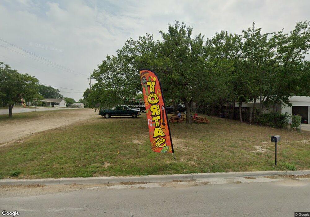 1001 S Trenchard St, Decatur, TX 76234 - photo 1