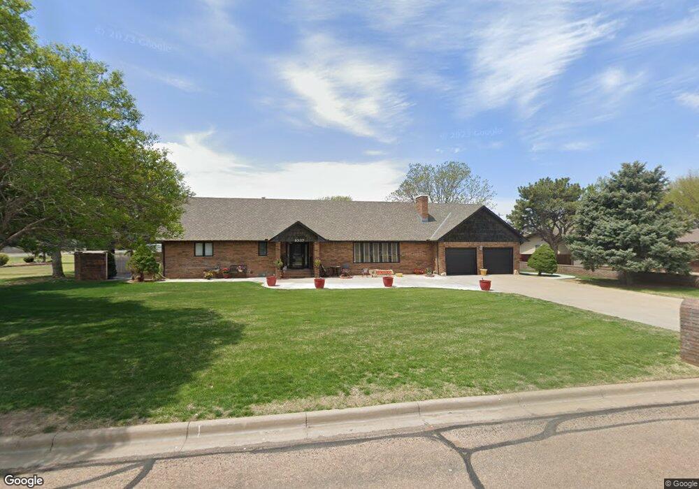 1037 S Adams St, Hugoton, KS 67951 - photo 1