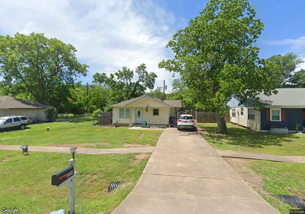 220 4th St, Brazoria, TX 77422 - photo 1