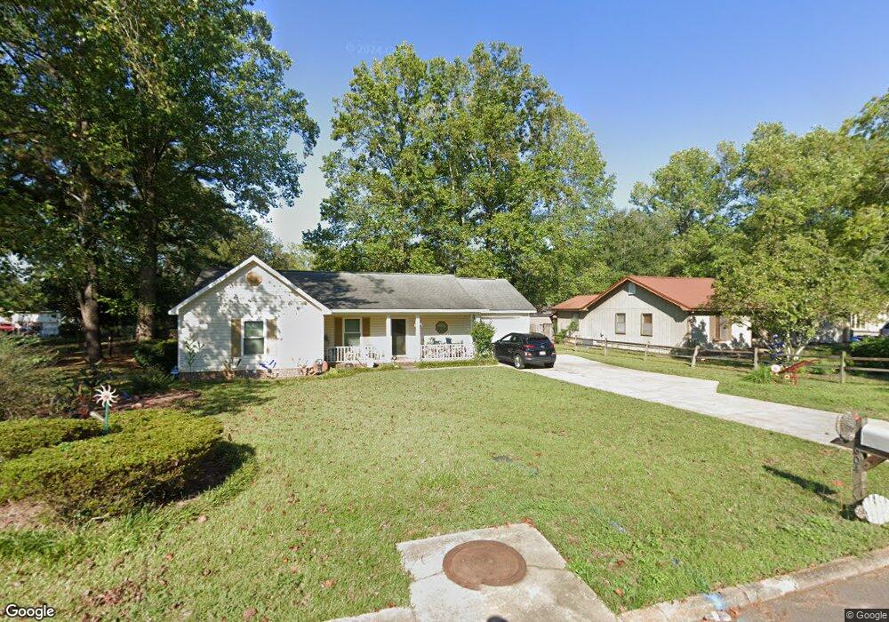 604 Chapelwood Dr, Dothan, AL 36305 - photo 1