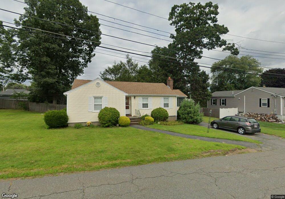 3 Standish Rd, Stoneham, MA 02180 - photo 1