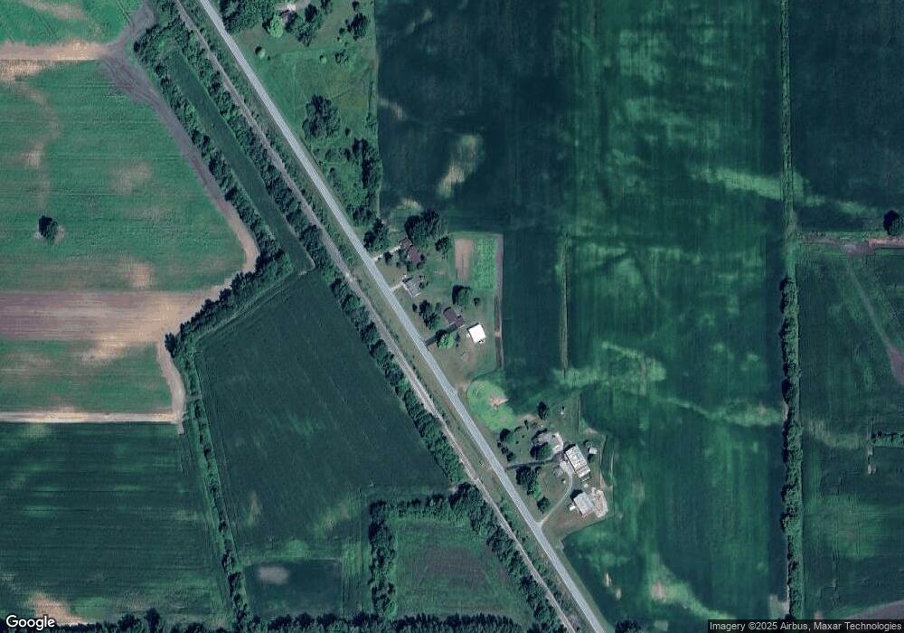 7565 Blackmar Rd, Birch Run, MI 48415 - photo 1