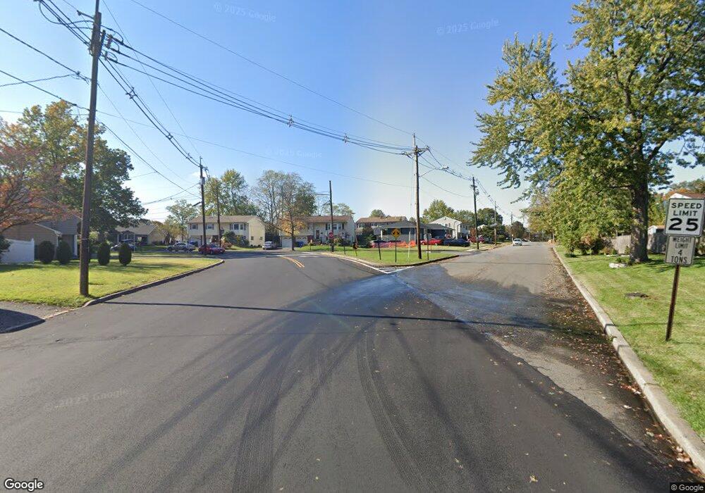 486 Bramhall Rd unit 3, Rahway, NJ 07065 - photo 1