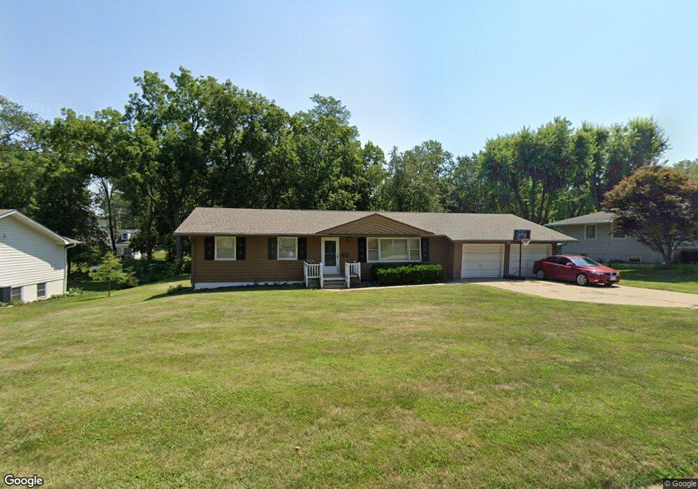 1307 Maple St, Shenandoah, IA 51601 - photo 1