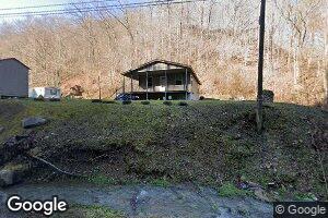 204 Lick Fork Rd, Elkhorn City, KY 41522