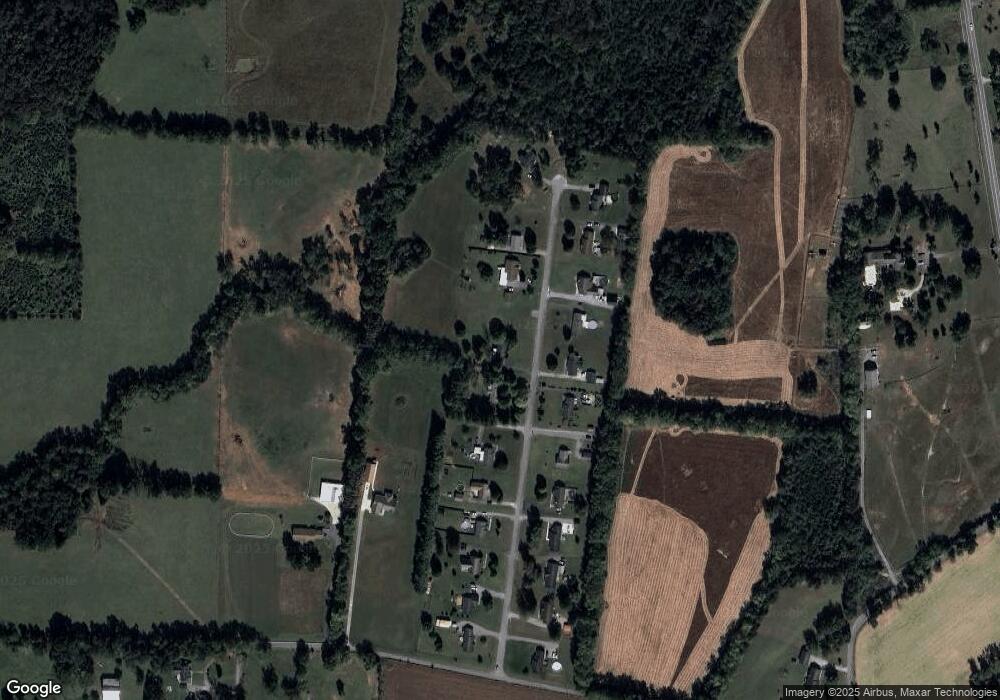 205 Hunters Ln, Shelbyville, TN 37160 - photo 1