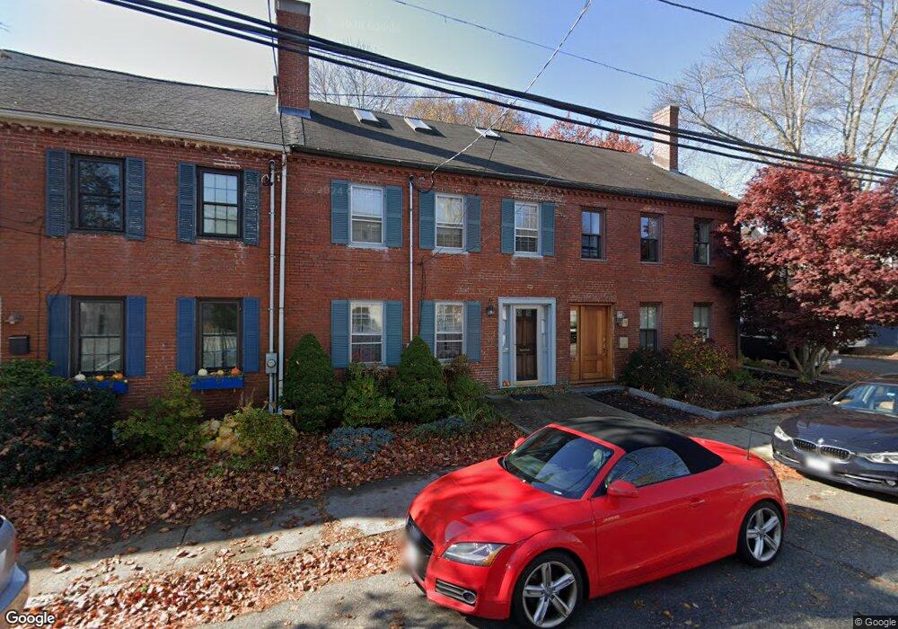 29 Munroe St, Newburyport, MA 01950 - photo 1