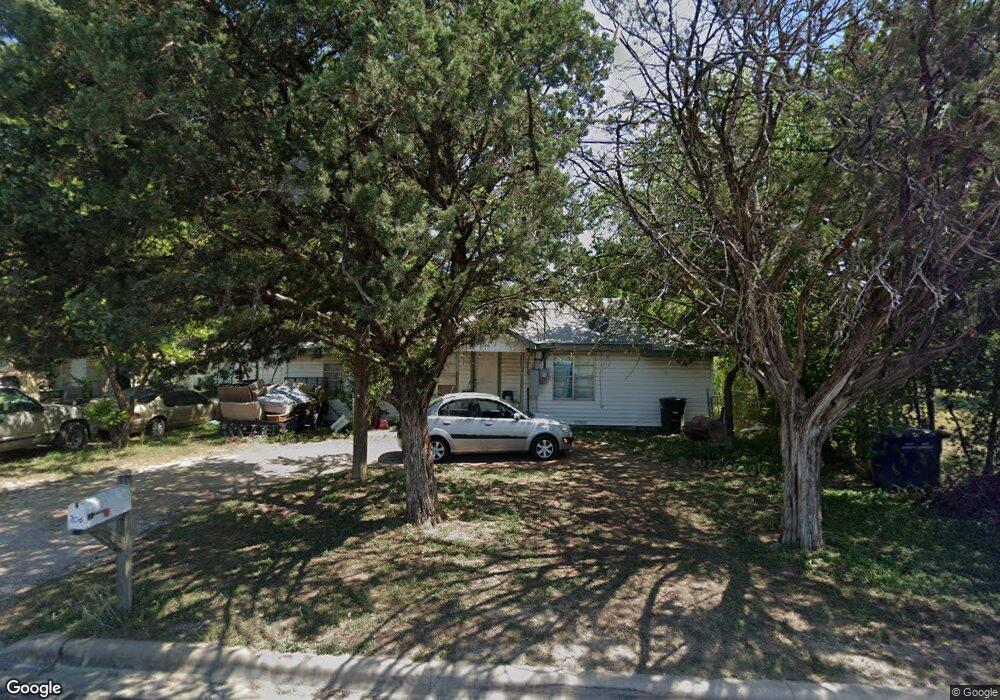 206 1/2 W Avenue A, Copperas Cove, TX 76522 - photo 1