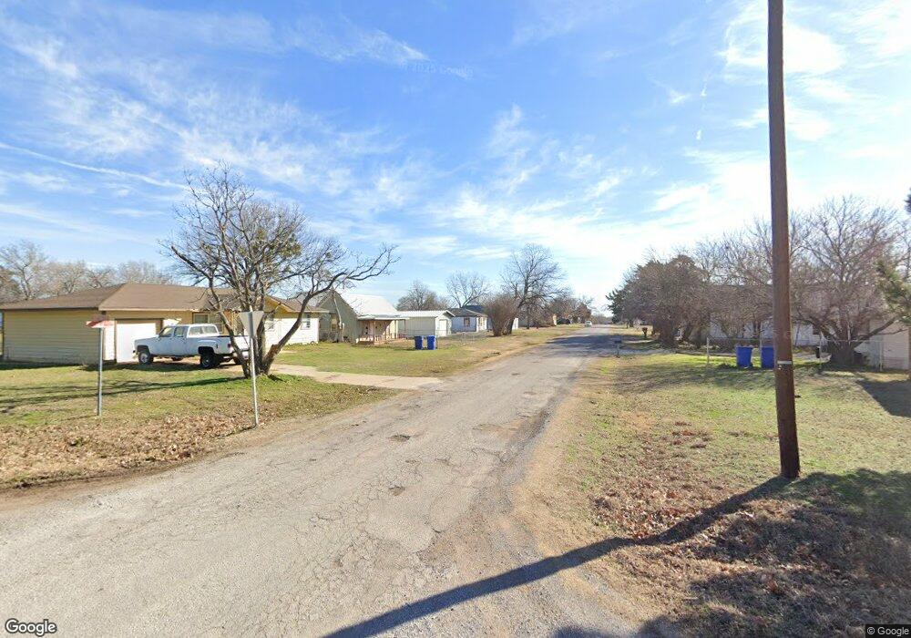 402 S 3rd St, Cache, OK 73527 - photo 1