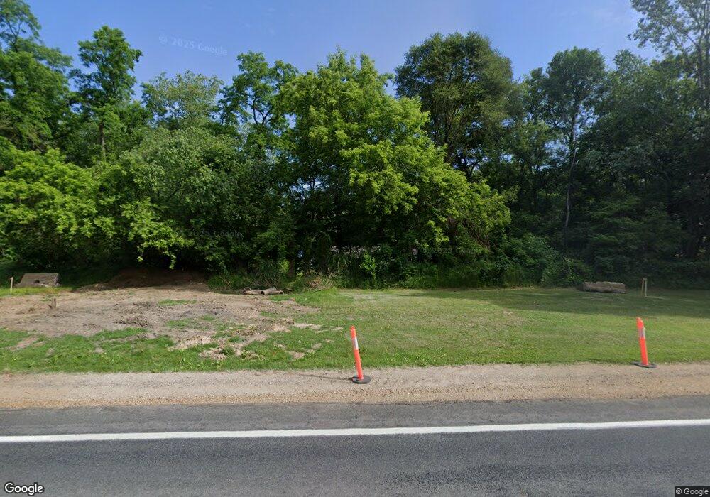 9520 Stadium Dr, Kalamazoo, MI 49009 - photo 1