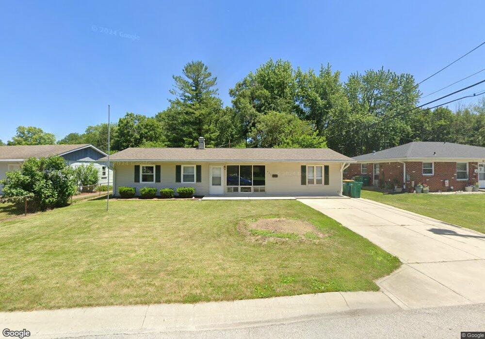 423 Wabash St, Plainfield, IN 46168 - photo 1