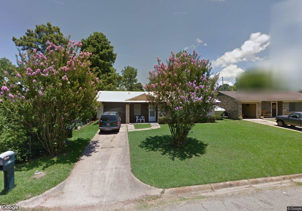 1017 Louise Ln, Wake Village, TX 75501 - photo 1