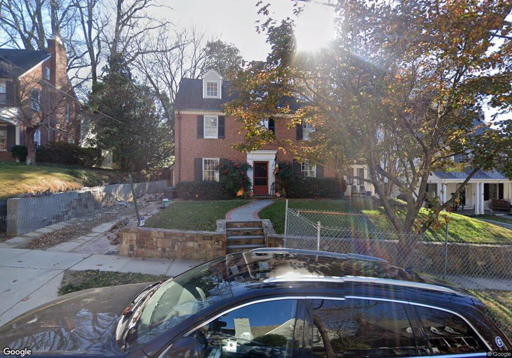 4116 Aspen St, Chevy Chase, MD 20815 - photo 1