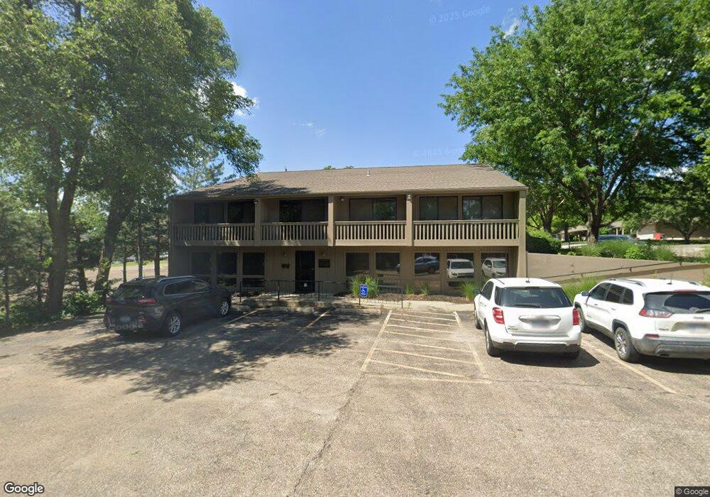 2201 SW 29th St, Topeka, KS 66611 - photo 1