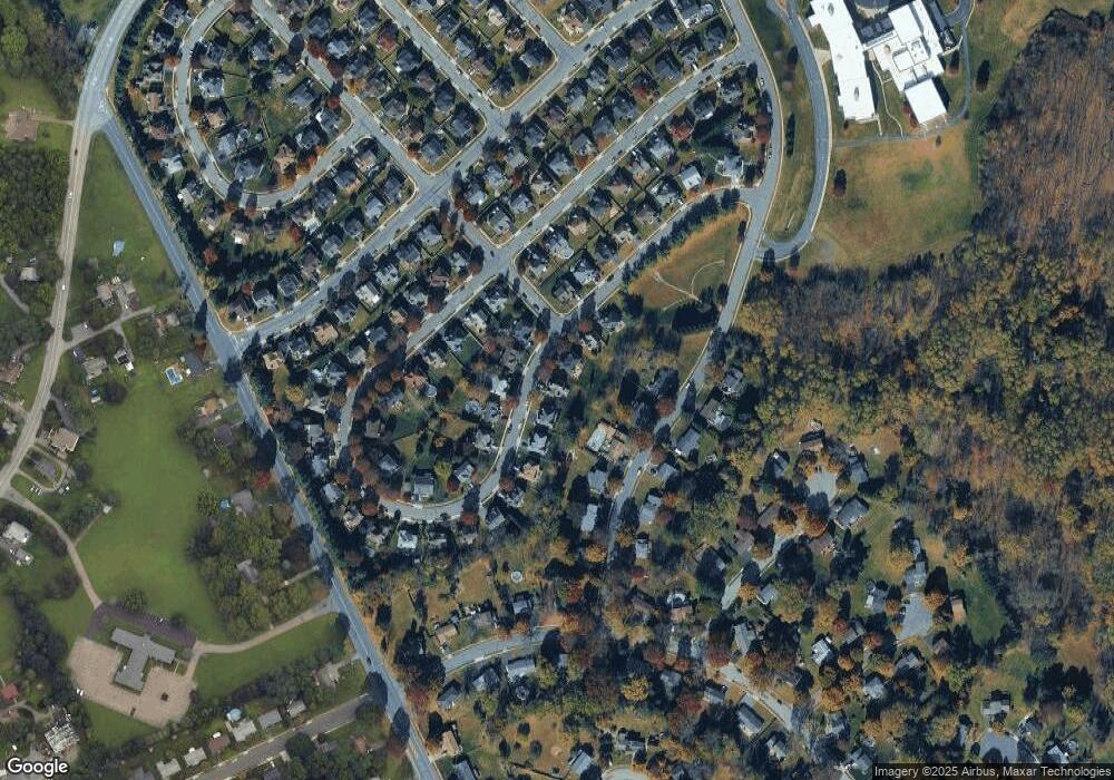 66 Kyle Dr, Phillipsburg, NJ 08865 - photo 1