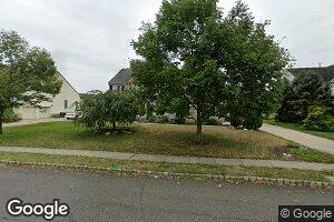 14 Margaret Dr, Somerset, NJ 08873