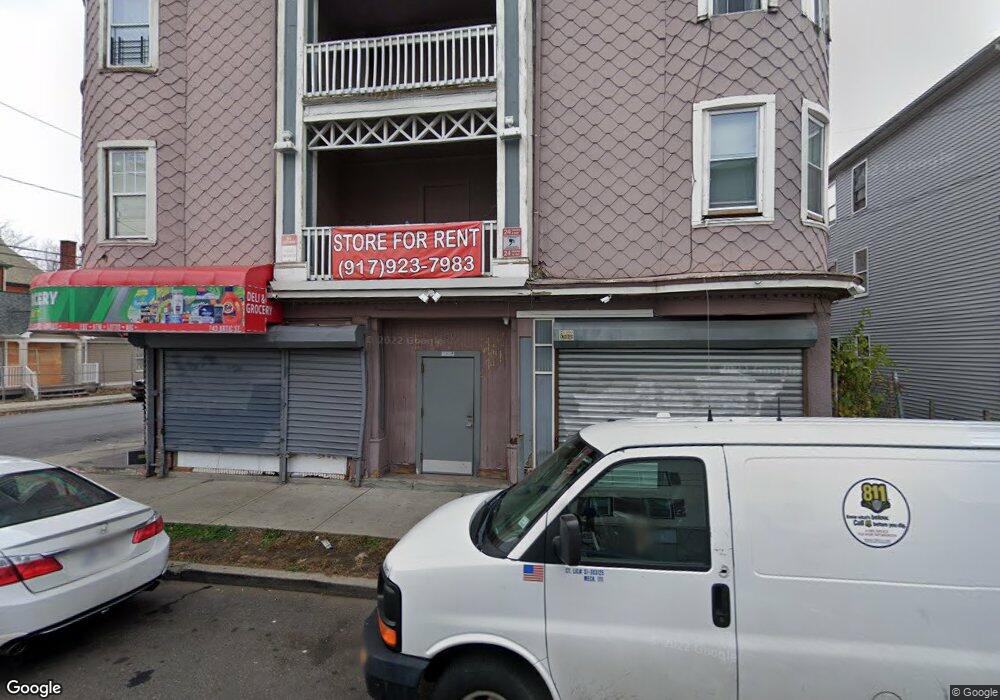 749 Arctic St unit 6, Bridgeport, CT 06608 - photo 1