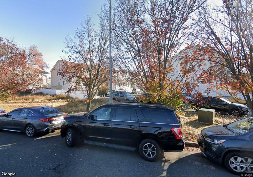 35 Chesterfield Ln unit 1st Floor, Staten Island, NY 10314 - photo 1