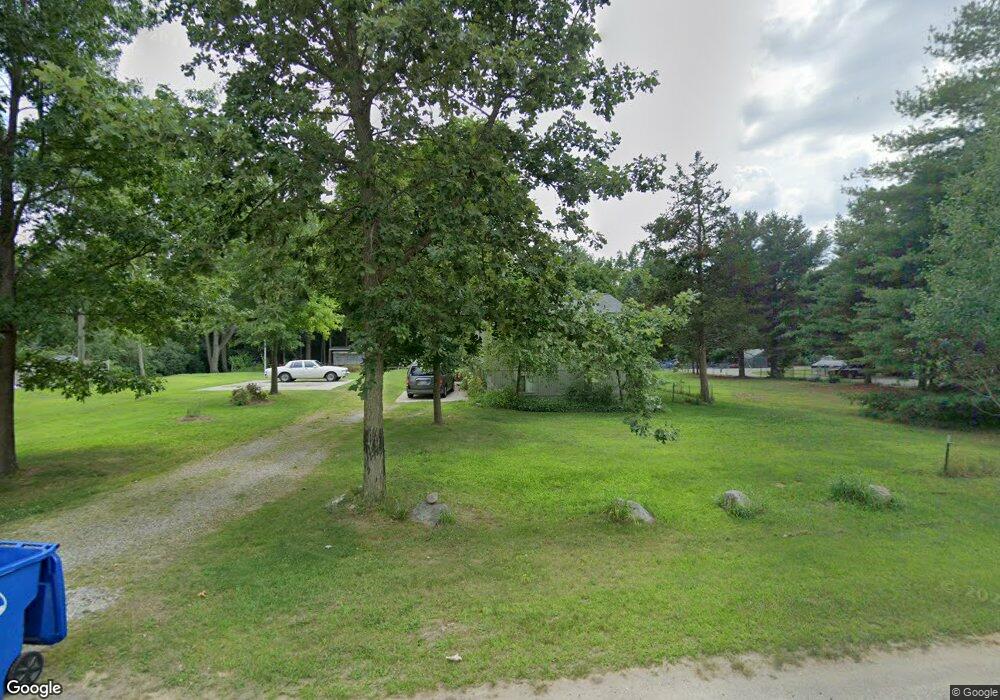 7137 Wedworth St, Waterford, MI 48327 - photo 1