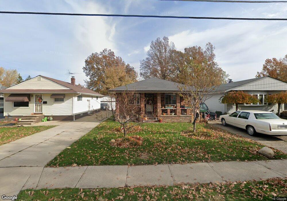 1827 Robindale St, Wickliffe, OH 44092 - photo 1