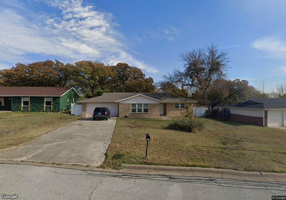 900 Mccurry Ave, Bedford, TX 76022 - photo 1