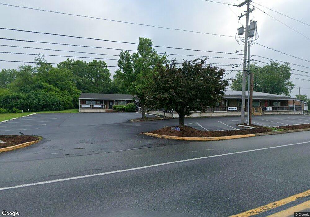 908 N Reading Rd, Ephrata, PA 17522 - photo 1