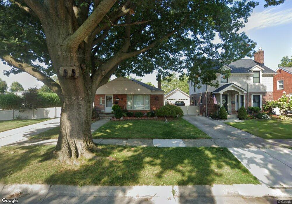 6754 Kolb Ave, Allen Park, MI 48101 - photo 1