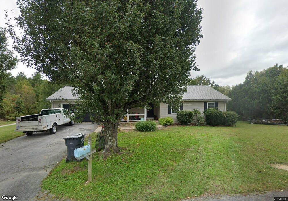 11 Cathy Ct, Hendersonville, NC 28792 - photo 1