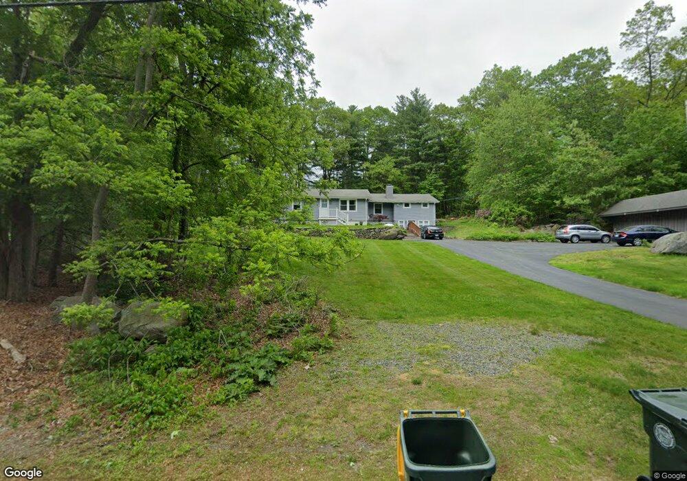 7 Fanning Ln, Greenville, RI 02828 - photo 1