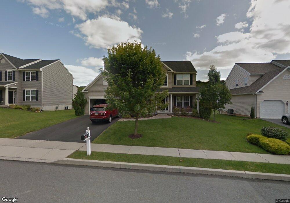 57 Bent Brook Cir, Reading, PA 19606 - photo 1