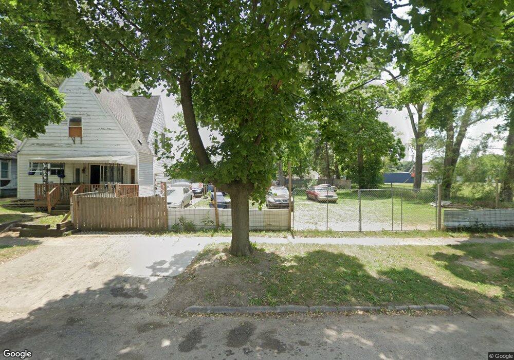 1918 Dakota Ave, Flint, MI 48506 - photo 1
