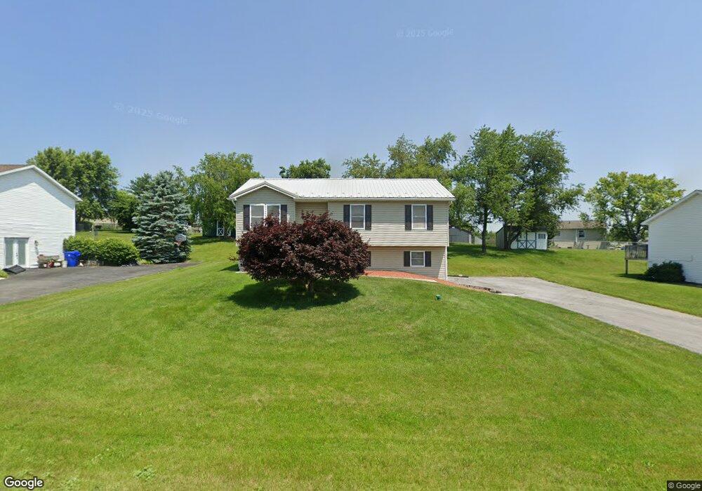 1239 Courtney Dr, Chambersburg, PA 17201 - photo 1