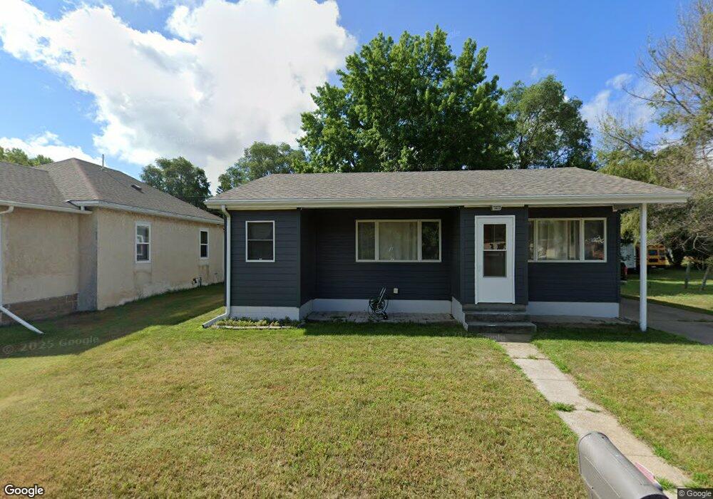 1007 E 8th Ave, Mitchell, SD 57301 - photo 1