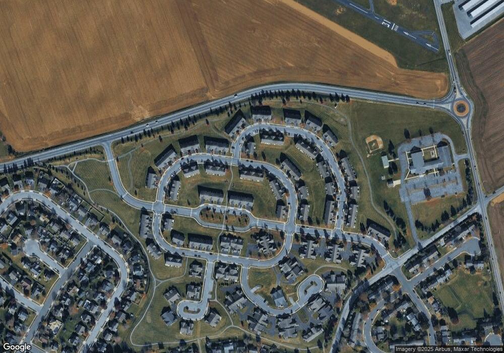 81 N Village Cir, Palmyra, PA 17078 - photo 1