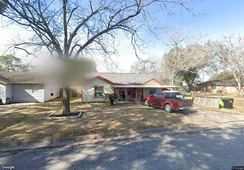 1108 Frost St, Rosenberg, TX 77471 - photo 1