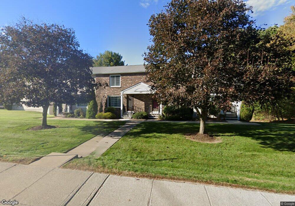 111 Smith Ave unit 5, Greenville, RI 02828 - photo 1