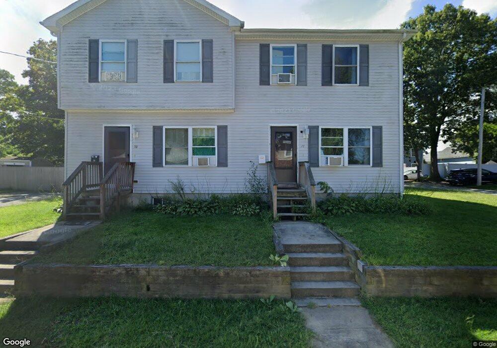 74 Middle St unit 2, East Providence, RI 02915 - photo 1
