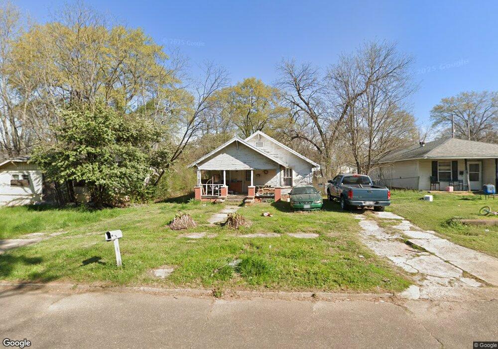 2004 W 15th St, Texarkana, TX 75501 - photo 1