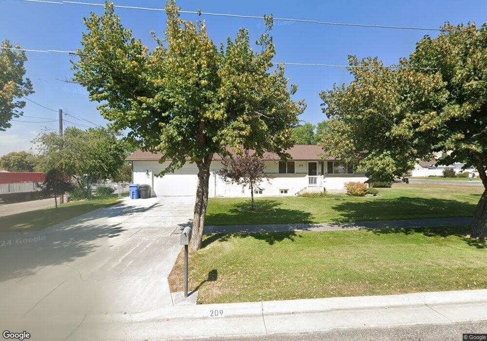 209 W 200 N, Smithfield, UT 84335 - photo 1