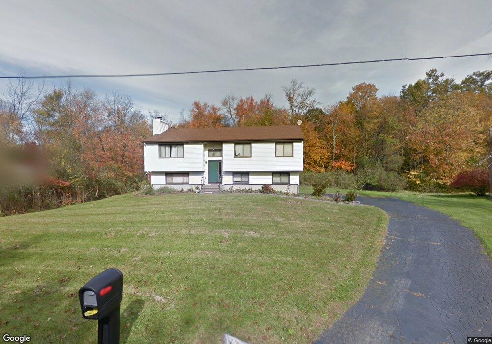 12 Daniels Dr, Danbury, CT 06811 - photo 1