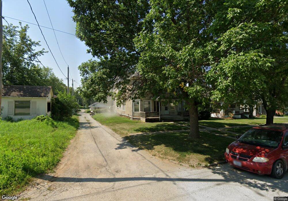 104 W Summit Ave, Shenandoah, IA 51601 - photo 1