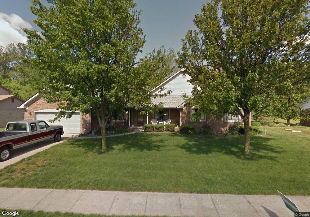 924 Creekside Ln, Plainfield, IN 46168 - photo 1