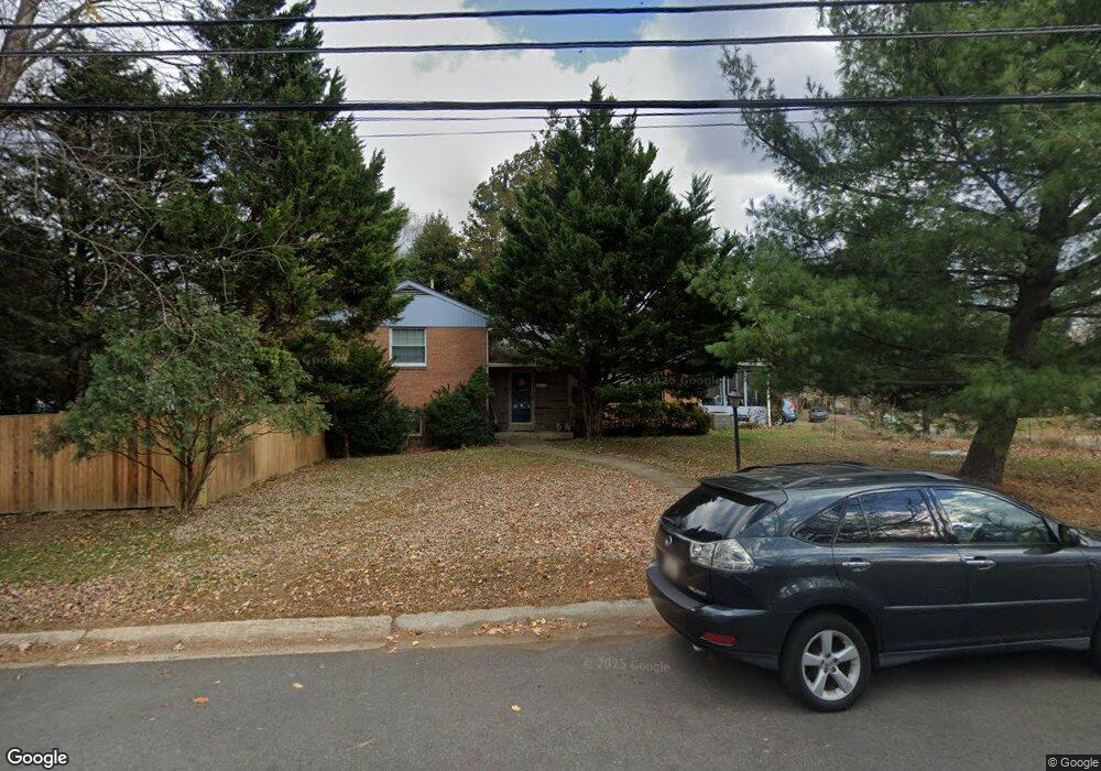 9114 Brierly Rd, Chevy Chase, MD 20815 - photo 1