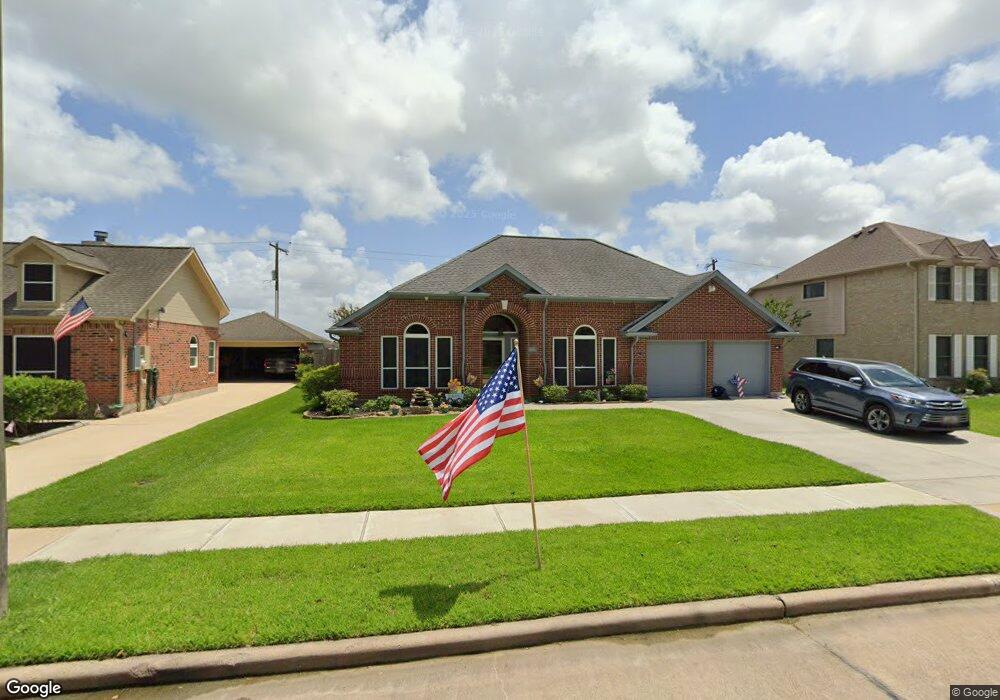 1905 N Mission Cir, Friendswood, TX 77546 - photo 1