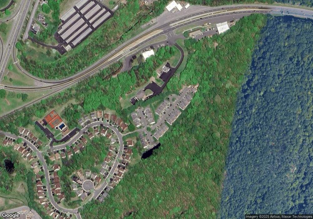 422 Gregory Ct unit Upper, Highland, NY 12528 - photo 1