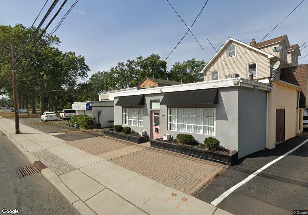 679 Bound Brook Rd unit 1, Middlesex, NJ 08846 - photo 1