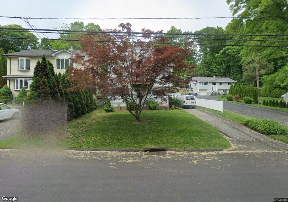 20 Caroline Place, Greenwich, CT 06831 - photo 1