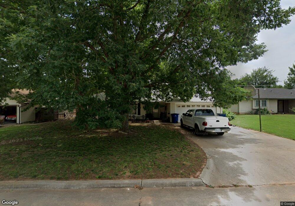 906 Northgate Ave, Duncan, OK 73533 - photo 1