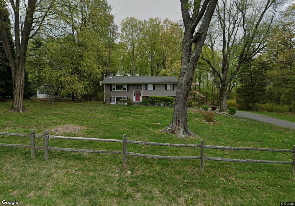 2728 Quinlan St, Yorktown Heights, NY 10598 - photo 1